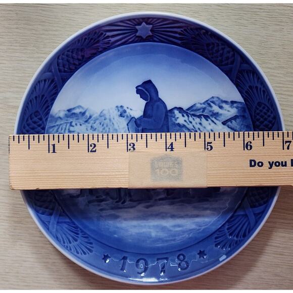 PLATE-ROYAL COPENHAGEN-BLUE CHRISTMAS COLLECTION-GREENLAND SCENERY-1978 - Picture 7 of 7